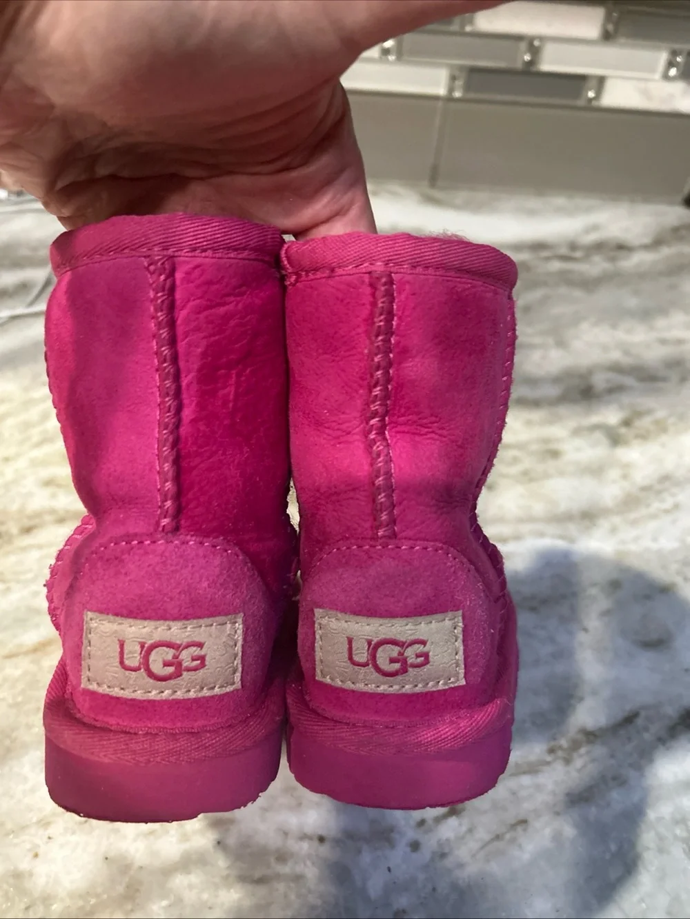 UGG Kids Classic Shearling Suede Hot  Pink Boots Toddler Girl Sz 6 Warm Winter.
